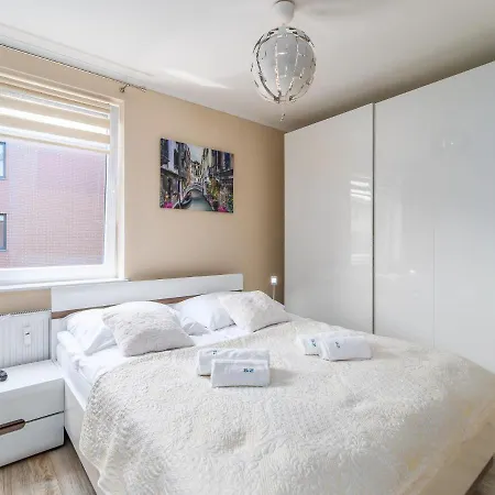 Blizej Morza 56 Z Prywatnym Garazem I Rowerami W Cenie Apartmán