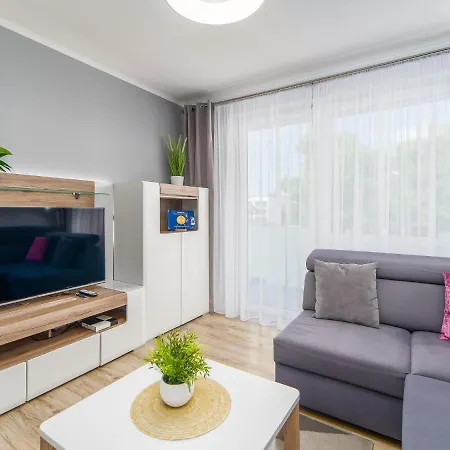 Blizej Morza 56 Z Prywatnym Garazem I Rowerami W Cenie Kolobrzeg